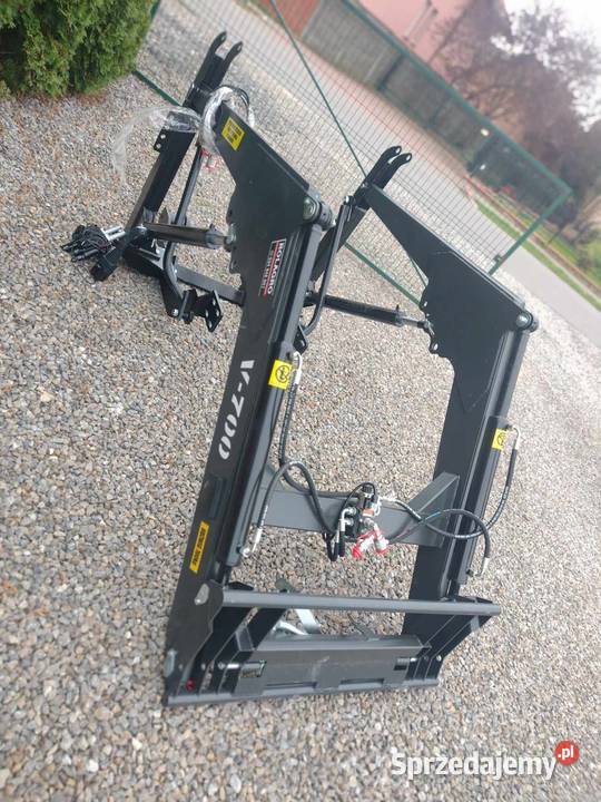 Ładowacz czołowy model V700 Firmy ROLAGRO lubelskie Hrubieszów