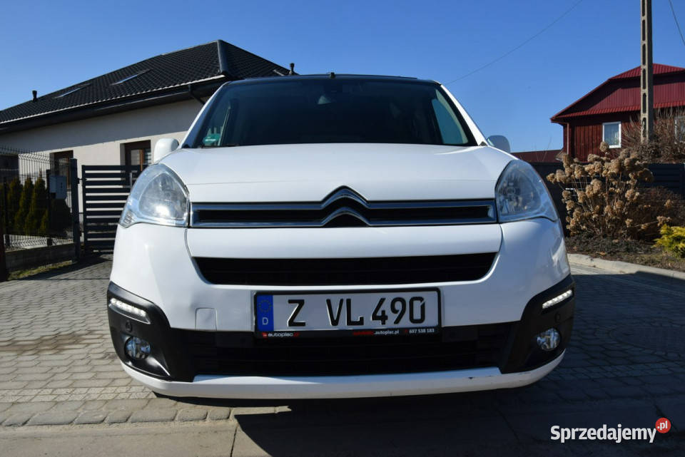 Citroen Berlingo 16 HDI 2017r Klimatronik PDC manualna Majdan Sieniawski