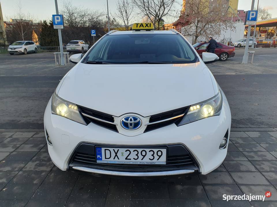 Auris II TS hybryda LPG Wrocław sprzedam