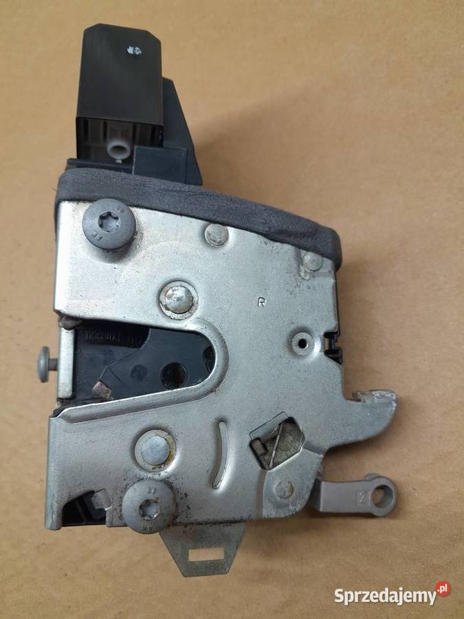 BMW 5 E39 zamek dzwi prawy tył osobowe Tomaszów Mazowiecki