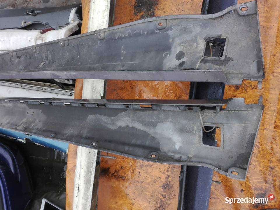 Mercedes 190 W201 progi osłony nakładki 481 Karoseria