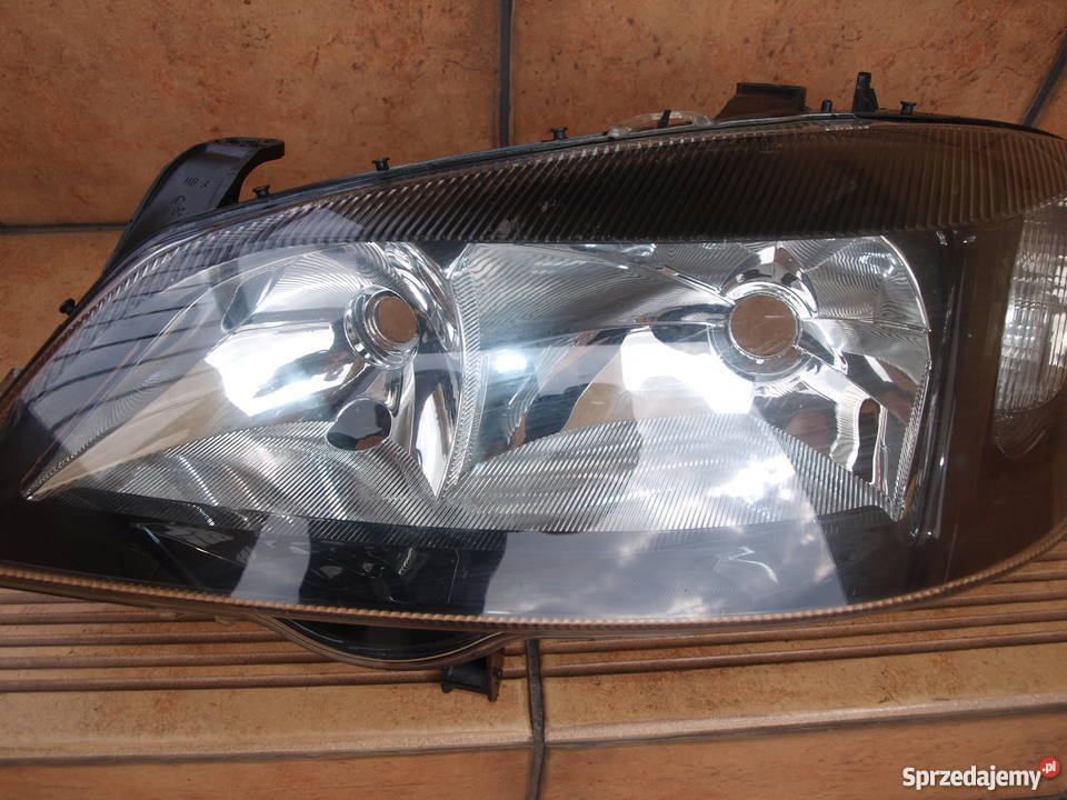 Astra 2 lampa lewa przód ciemna 1998 2004r Kalisz