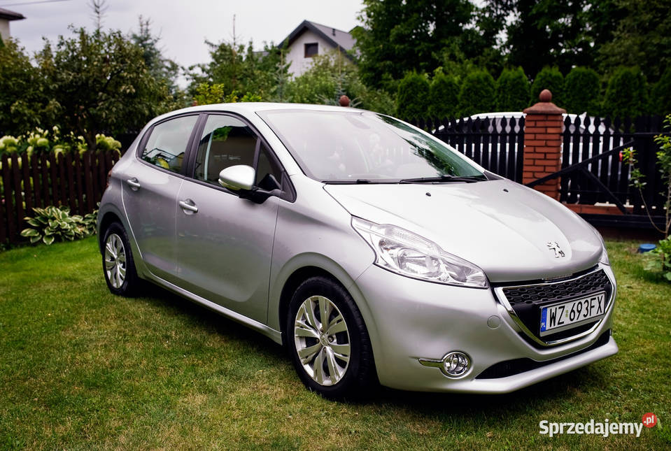 Peugeot 208 NISKI PRZEBIEG 1396cm3 Ożarów Mazowiecki