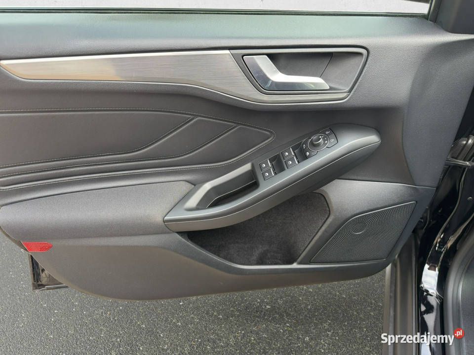 Ford Focus 10 EcoBoost Titanium Z Polskiego serwisowany w ASO Focus Warszawa sprzedam