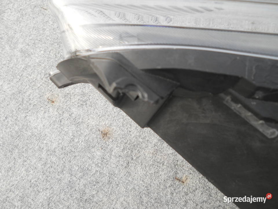 FORD FIESTA MK7 LIFT LAMPA PRZEDNIA PRAWA lampy przednie Siechnice