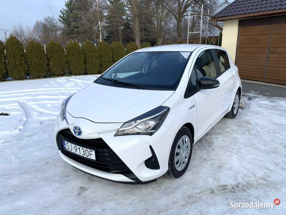 Toyota Yaris Hybrid 15 Salon Polska Bezwypadkowy Corolla Jaworzno