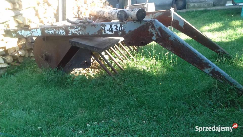 MF255 MF 255 z turem Massey Ferguson nie Ursus Kamieńsk