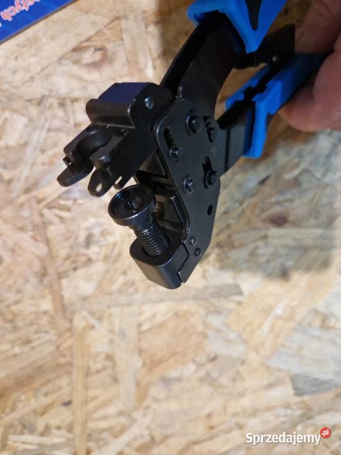 Zaciskarka złączy kompresyjnych kątowych Głogowa