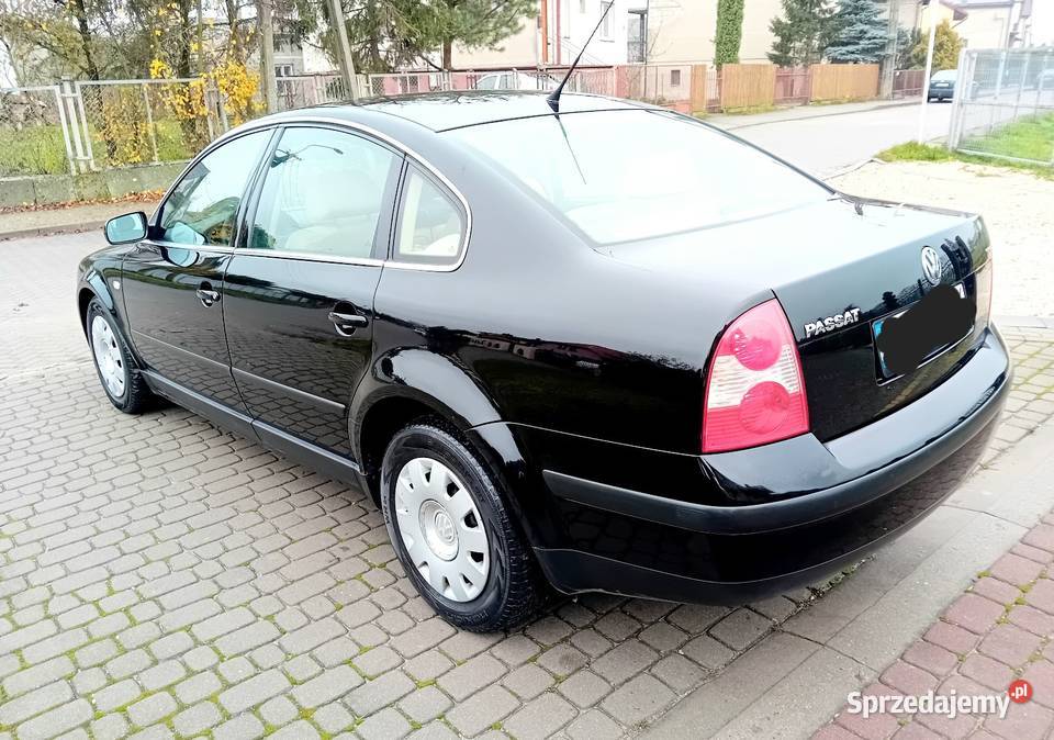 VW Passat B5 Fl 19 TDI Oryginalny lakier Mały radio mazowieckie Raciąż