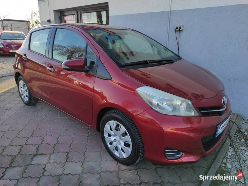 Toyota Yaris 14 benzyna 6biegów klima isofix