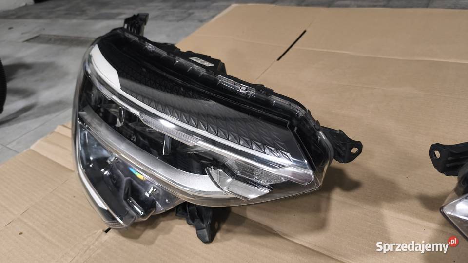 LAMPA RENAULT ARKANA PL PP STAN Brześć Kujawski sprzedam