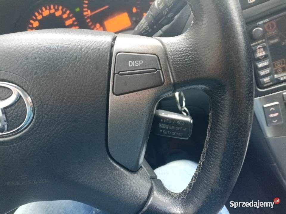 Sprzedam Toyota Avensis 2 lit diesel