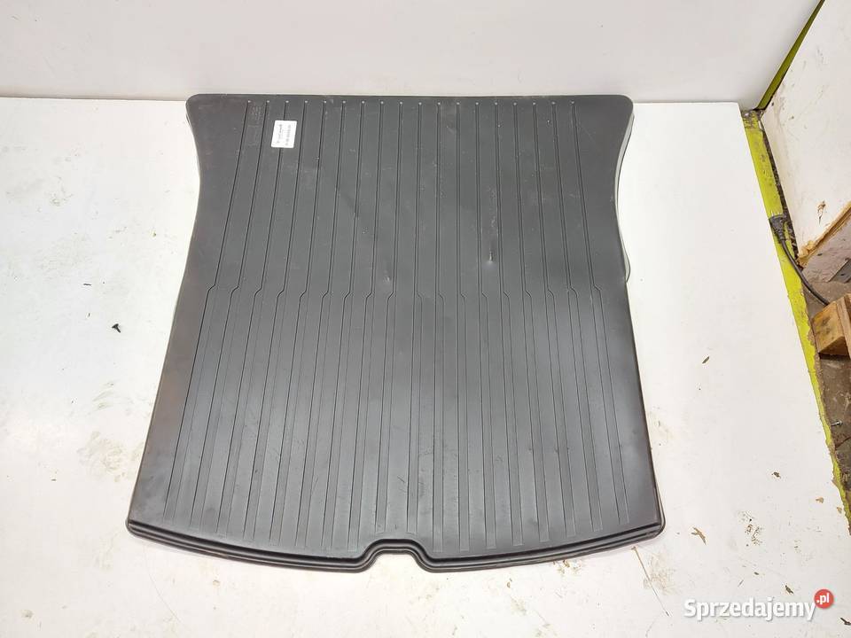 TESLA MODEL Y 2022r MATA WYKŁADZINA BAGAŹNIKA osobowe Elementy wygłuszające