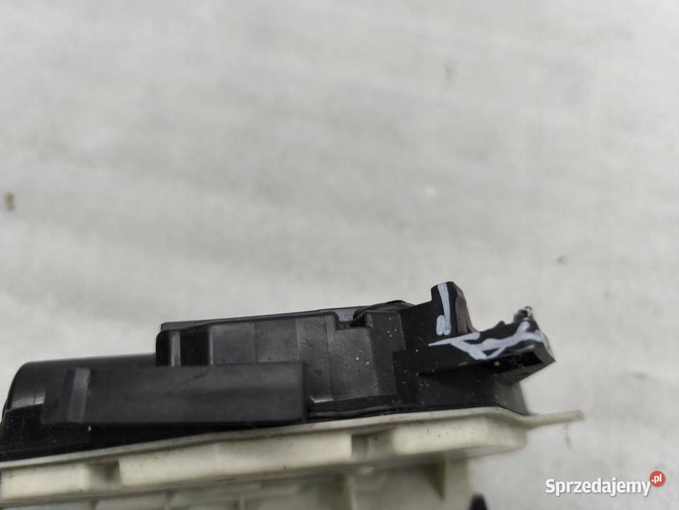 ZAMEK DRZWI PRZÓD VOLKSWAGEN T6 7L1837016C