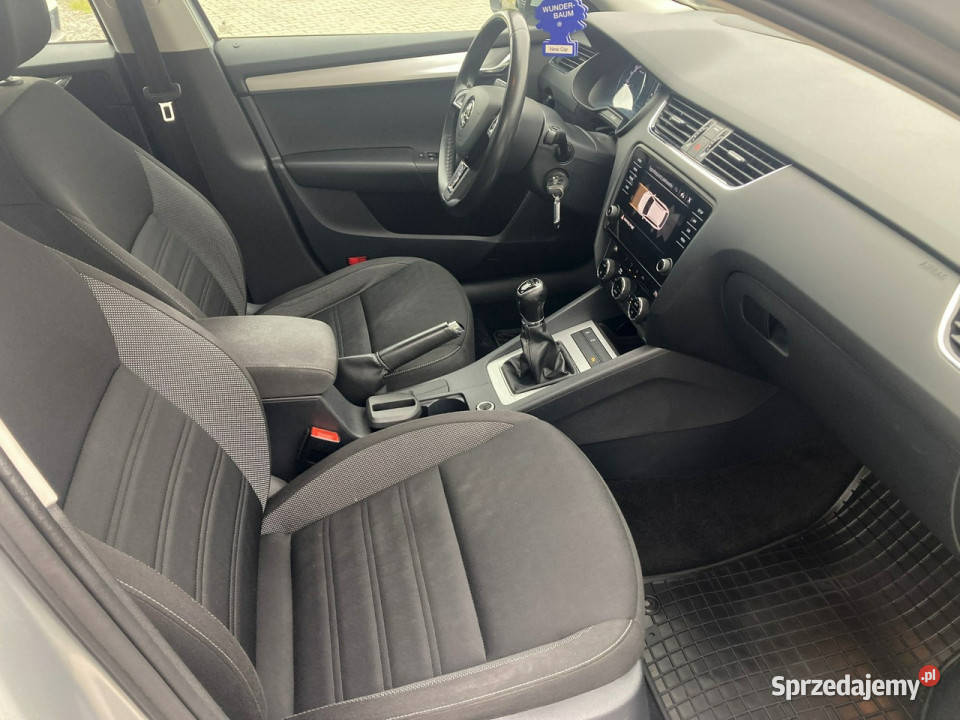 koda Octavia Salon Polska Bezwypadkowy III 2013 relingi dachowe Škoda Konstancin-Jeziorna