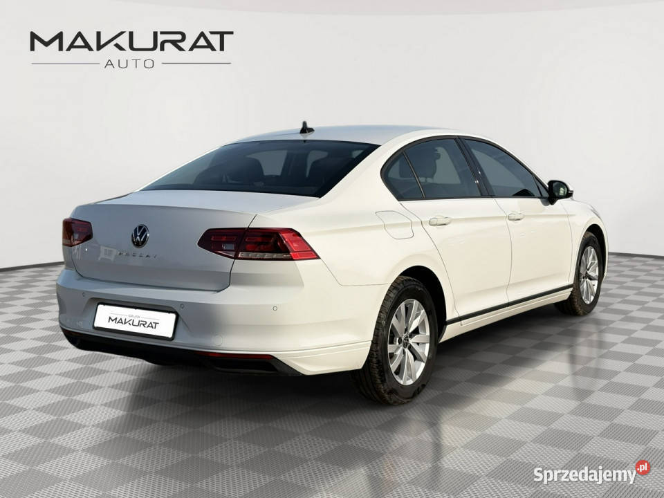Volkswagen Passat WZ351CP15 TSI EVO Essence DSG światła do jazdy dziennej Pępowo
