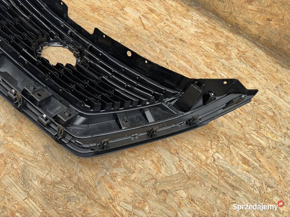 Grill atrapa chłodnicy Nissan xtrail t33 na Międzychód