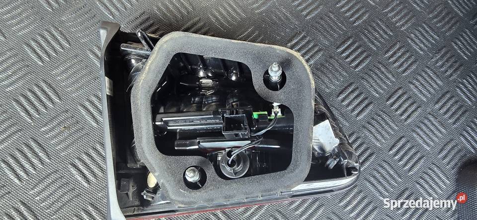 Lampy tył w klape touareg 7p lift Lampy tylne dolnośląskie Jelenia Góra sprzedam