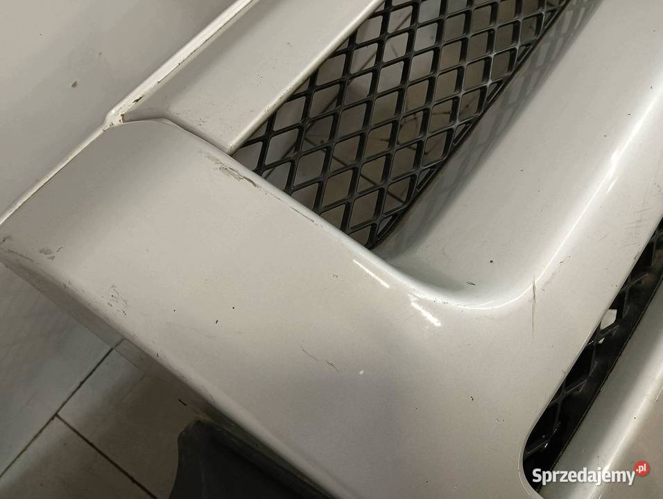 ZDERZAK PRZÓD SREBRNY LIFT Land Rover Freelander Rok produkcji 2004