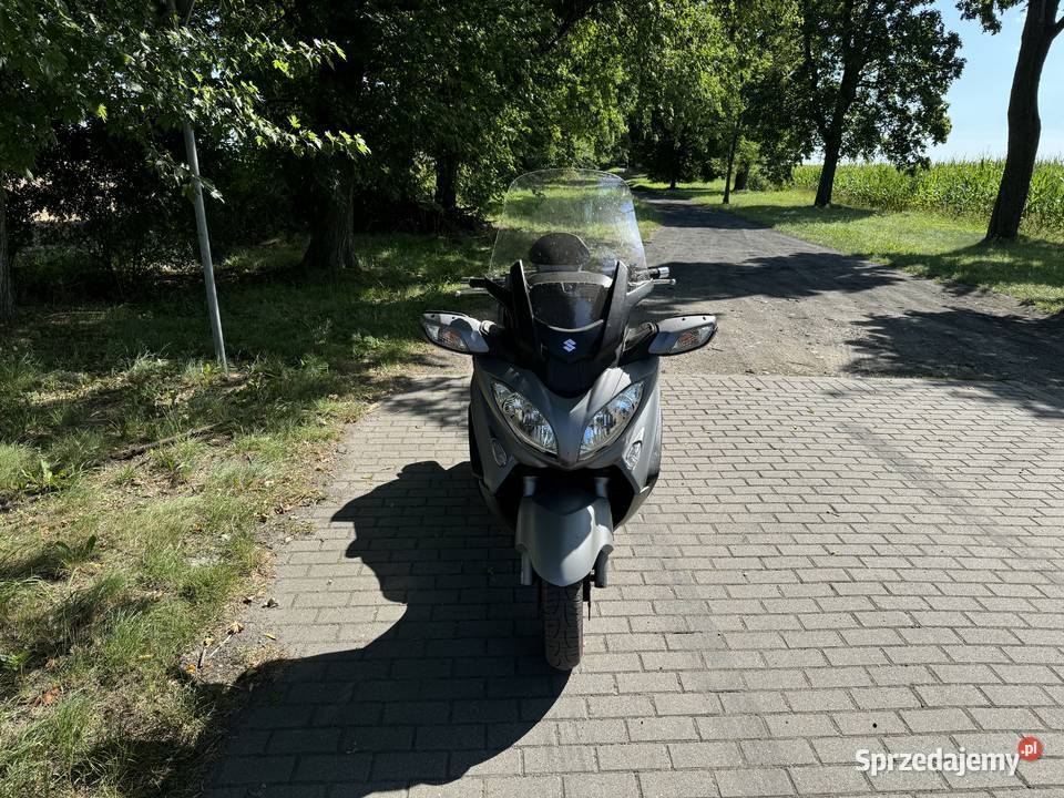 Suzuki Burgman 650 Executive Suzuki Dębno