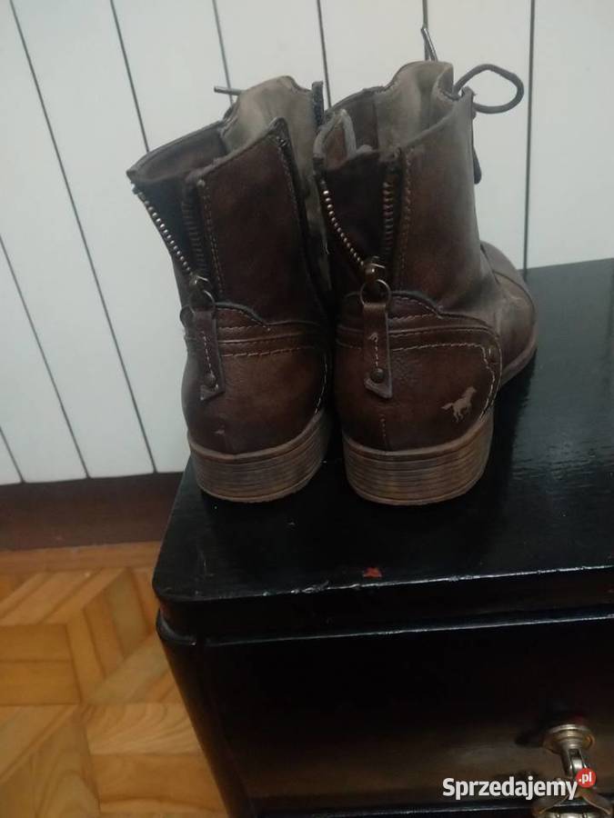 Buty mustanga inna Łuków