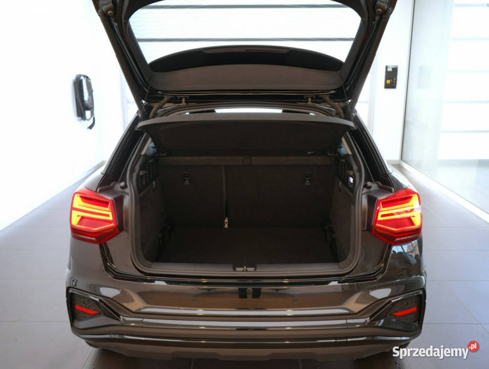 Audi Q2 35 TFSI 150 SLINE Matrix Kamera Tempomat