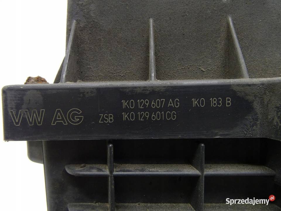 OBUDOWA FILTRA POWIETRZA AUDI TT 8J A3 8P LIFT Osłony i zaślepki