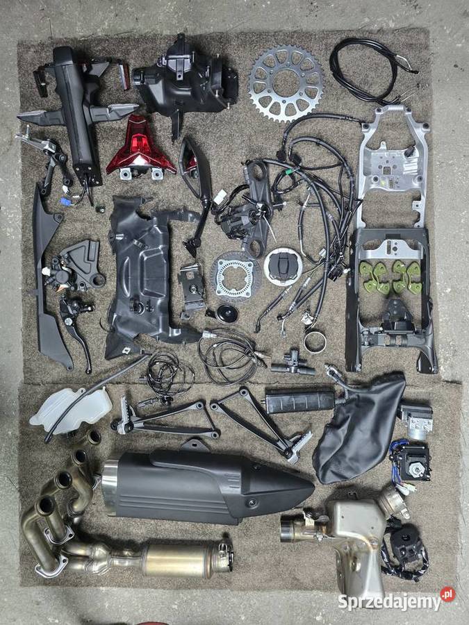 Set podnóżek Kawasaki zx6r 2024