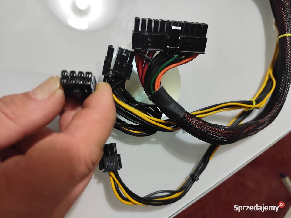 Zasilacz 600W mało używany sprzedaję gdyż Podzespoły bazowe Śmigiel