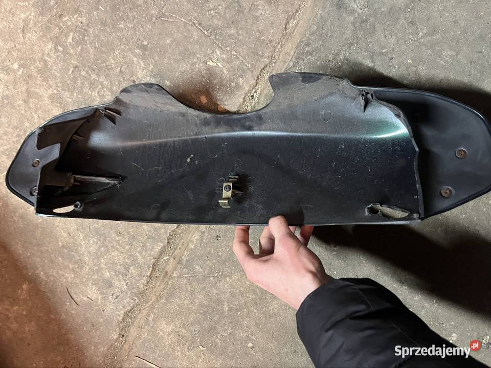 Plastik kierownicy Piaggio hexagon 125180