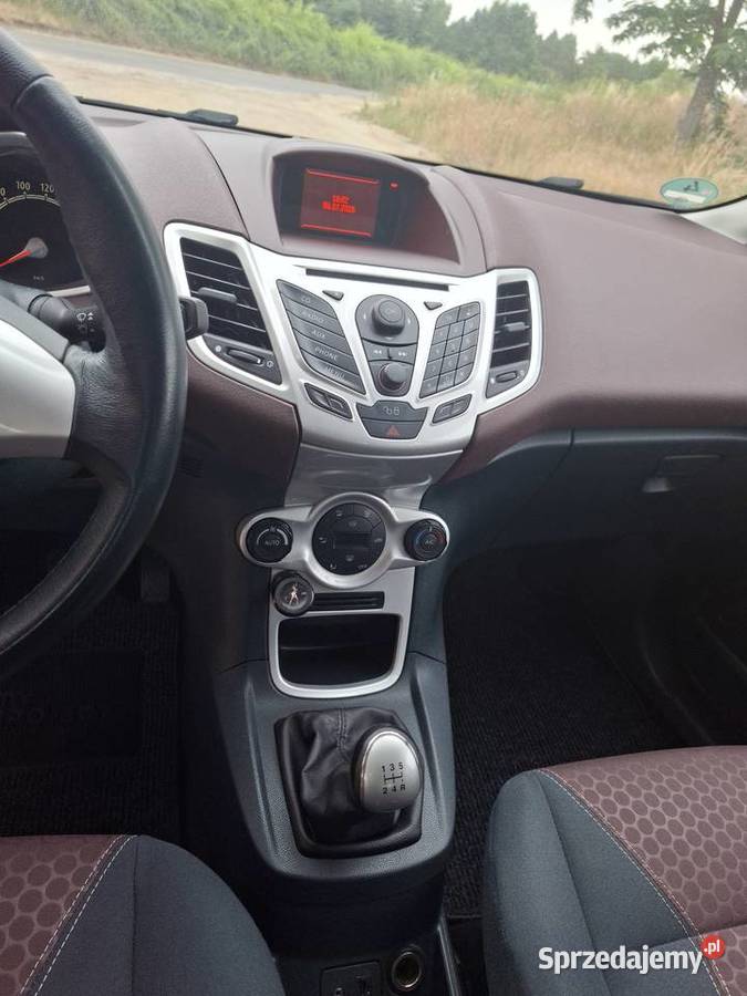 FORD Fiesta mk7 benzyna 125 klimatyzacja łódzkie Sieradz