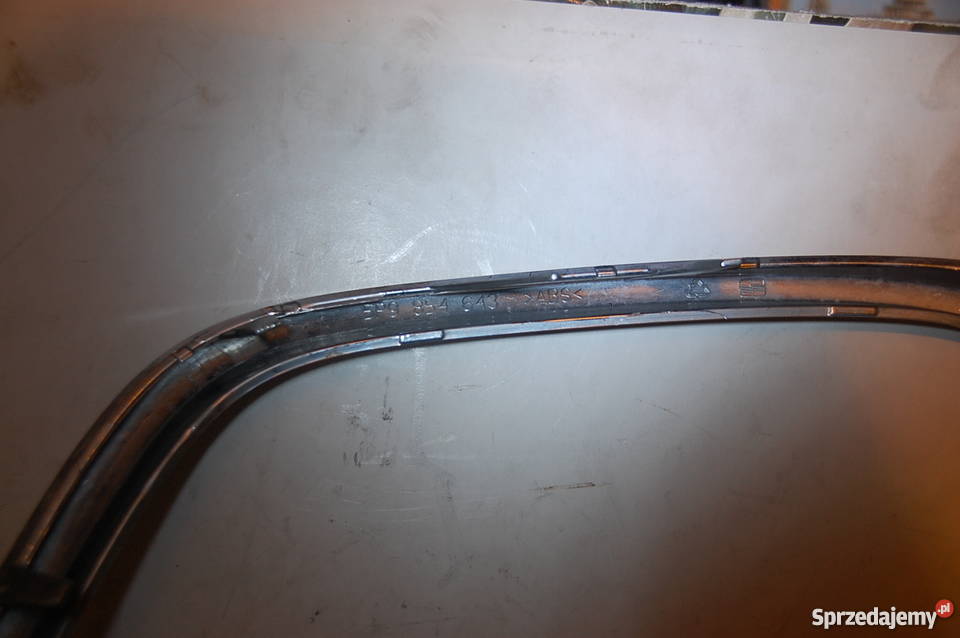 SEAT ALTEA LIFT 5P9 0915 RAMKA ATRAPY CHROM Karoseria