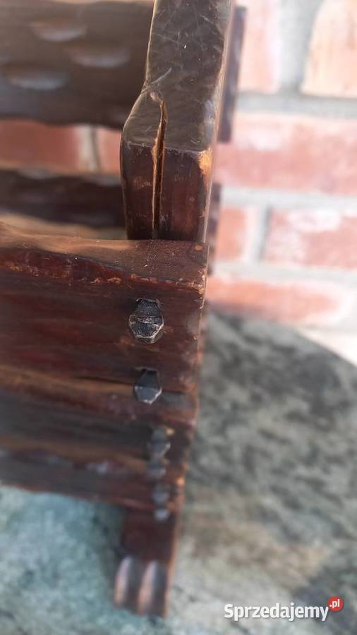 Gazetnik drewniany holenderski stojak na gazety Gawroniec