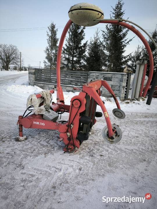Owijarka samozaładowcza Lely Drobin