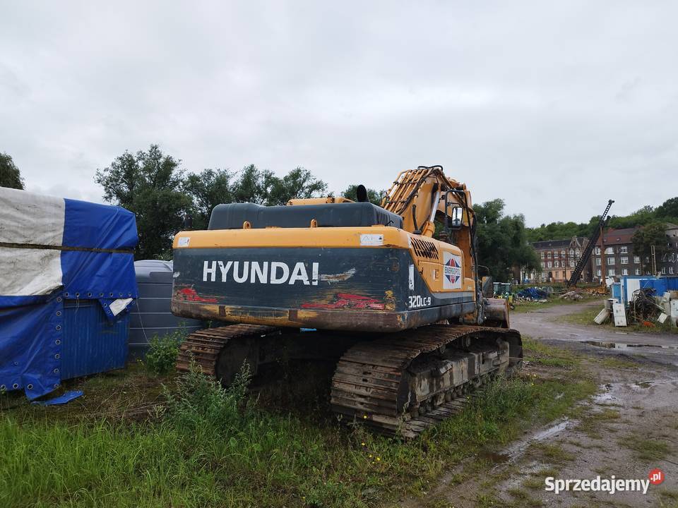 Syndyk sprzeda koparkę gąsienicową HYUNDAI Szczecin
