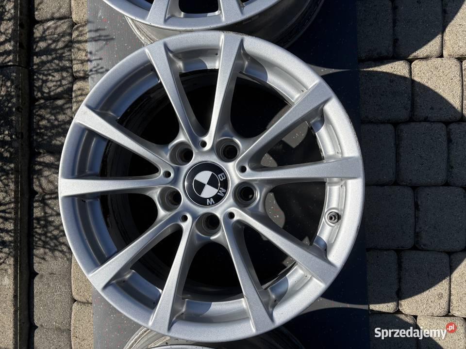 Felgi BMW 16 5x120 Styling 390 Opony i felgi Korzenna