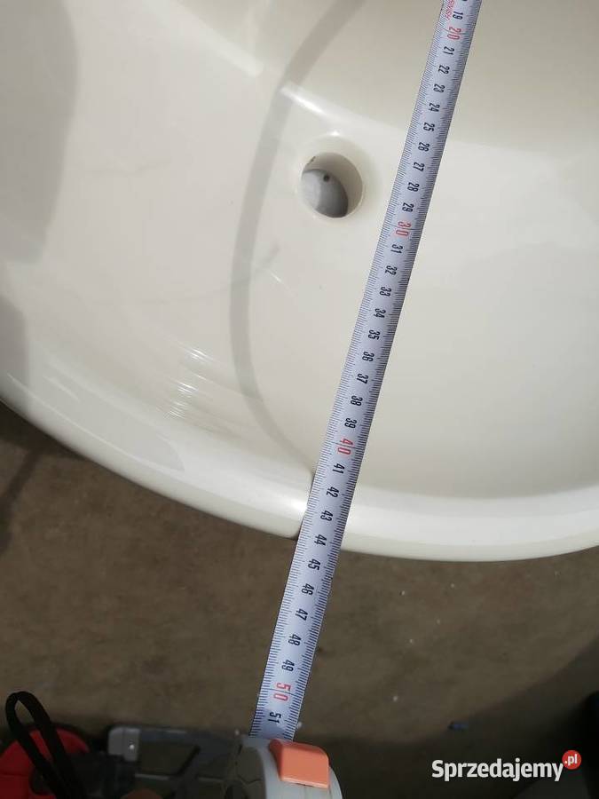 Umywalka z blatem z konglomeratu imitująca zachodniopomorskie Szczecin