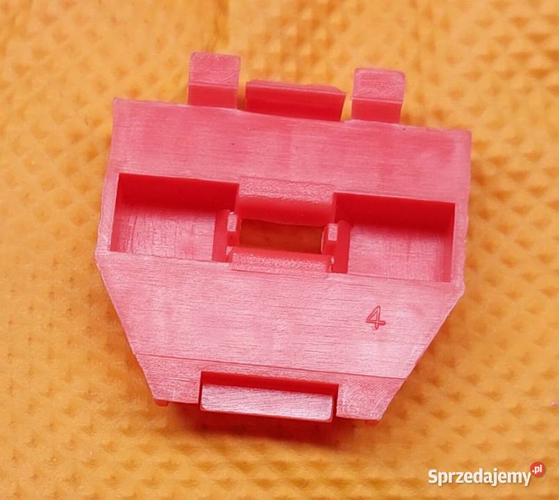 SPINKA MOCOWANIE LISTWY BOCZNEJ RENAULT LAGUNA I