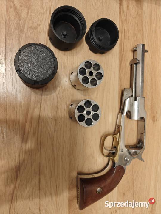 Zestaw z Rewolwerem Remington Model Army 1858 Szczytno