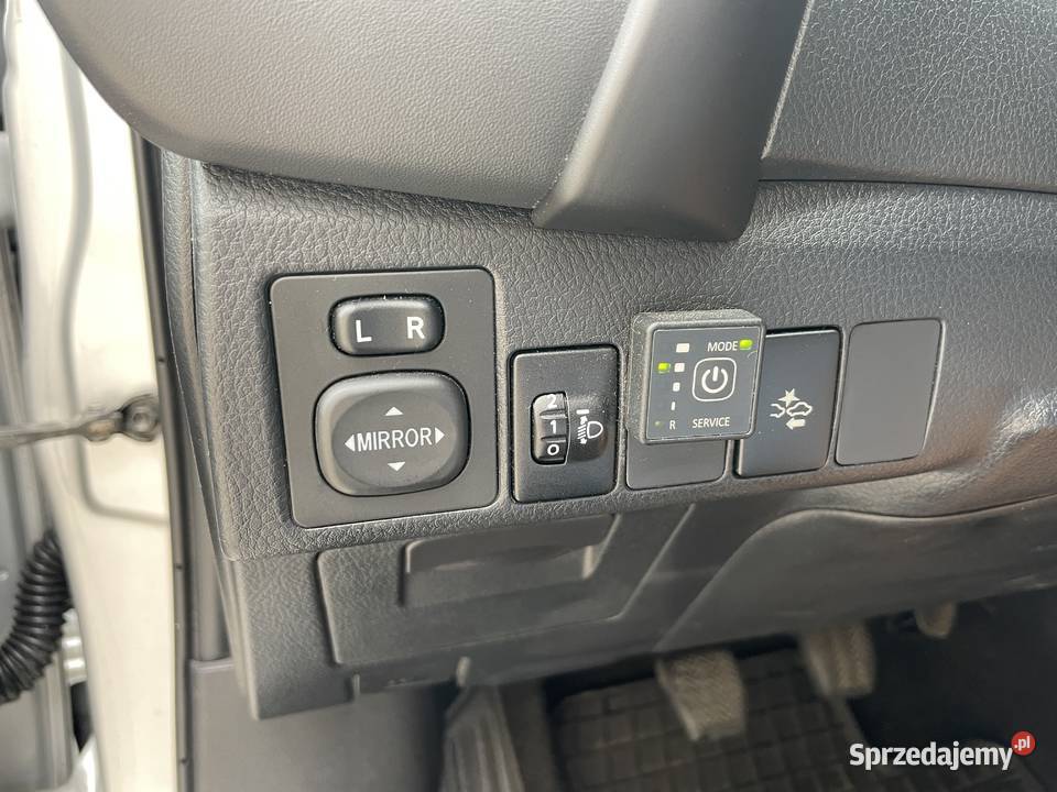 Toyota Corolla E18 16 132 LPG Salon bezwypadkowa 147000km Corolla Warka