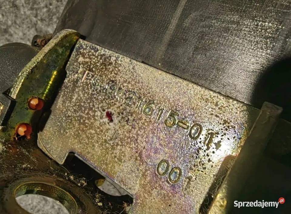 Pas bezpieczeństwa tył tylny BMW E32 osobowe Pasy bezpieczeństwa