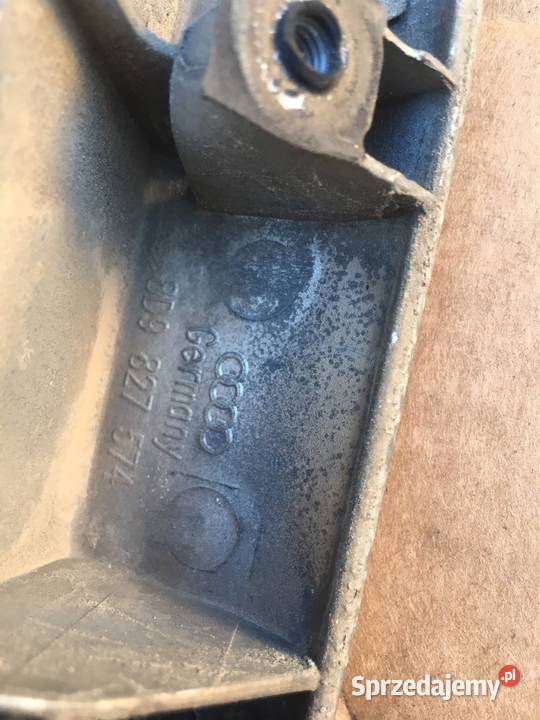 Blenda klapy Audi A4 B5 Kombi 8D9827574 Pozostałe pomorskie Chojnice