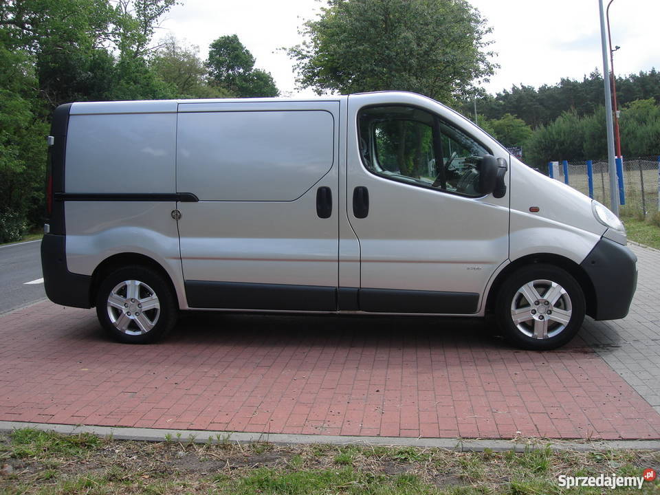 Opel VIVARO Klimaalu19 diesel Samochody dostawcze
