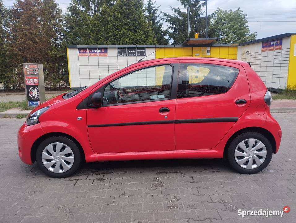 TOYOTA AYGO SALON SERWIS 17 Zarejestrowany w Polsce Warszawa