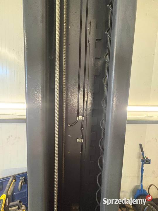 Podnośnik dwukolumnowy 4000 Phoenix 2 letni mało Chałupki