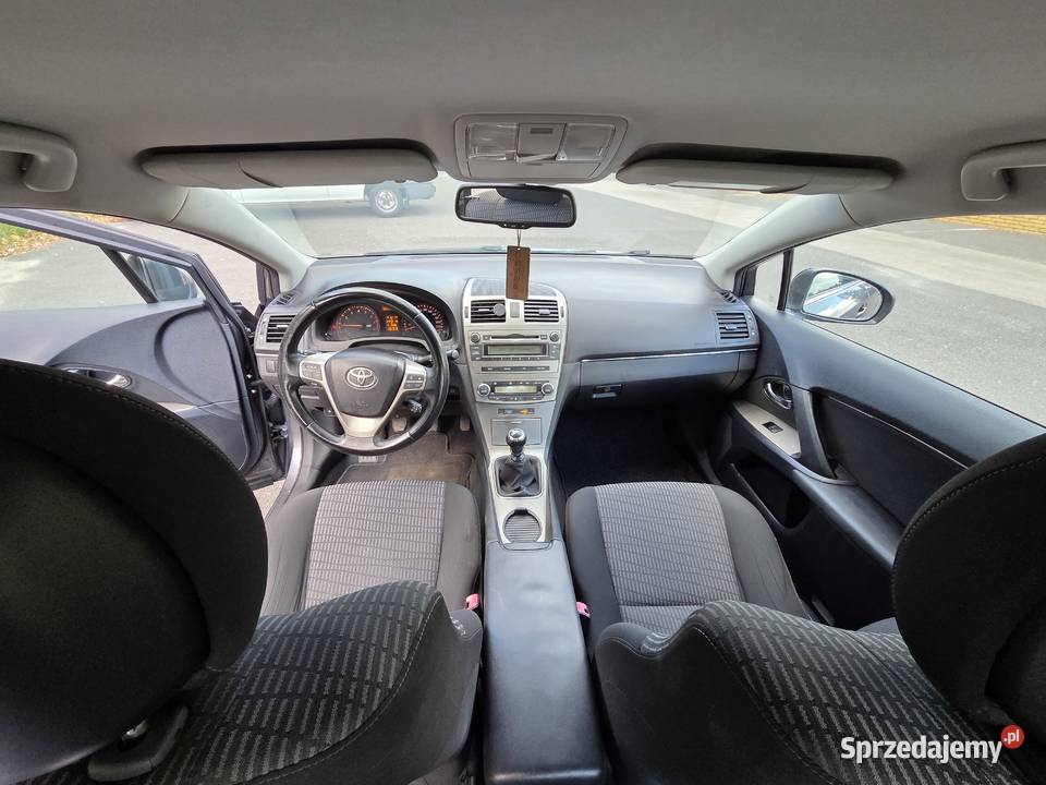 Toyota Avensis T27 16 2010 śląskie Katowice