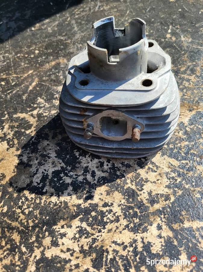 CYLINDER SILNIKA ZUNDAPP 251 02 600 12 Cylindry, głowice, pierścienie śląskie Rybnik sprzedam