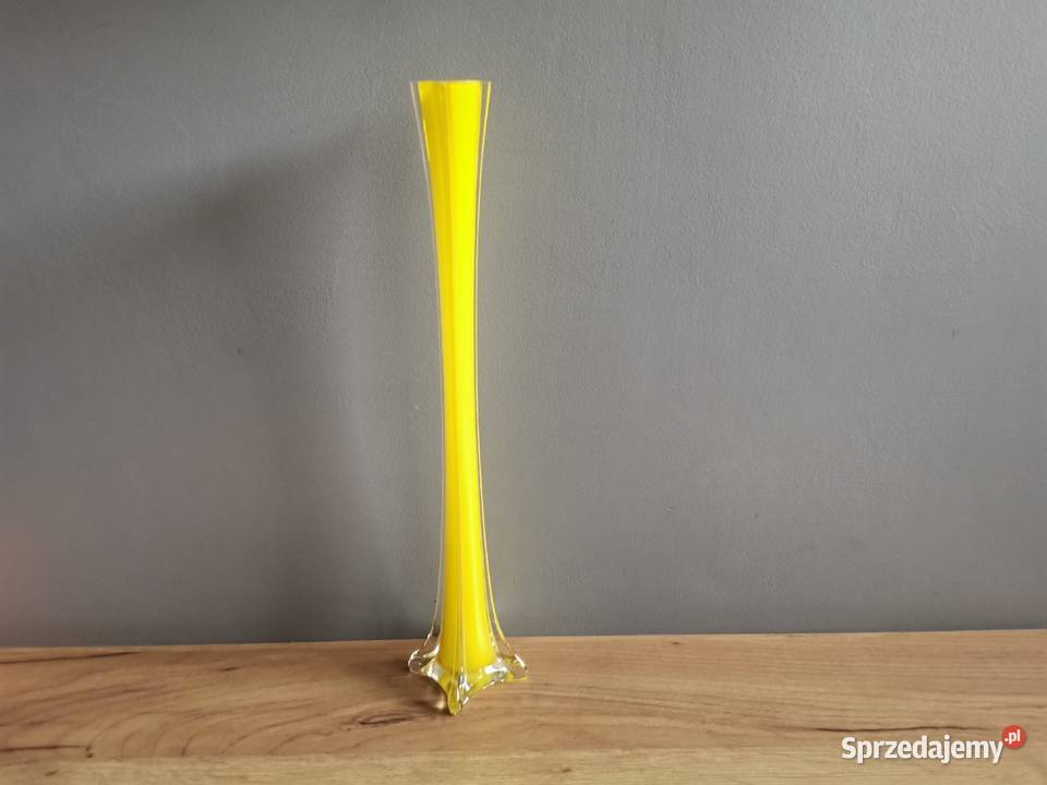 Stary wysoki żółty wazon Flet design PRL