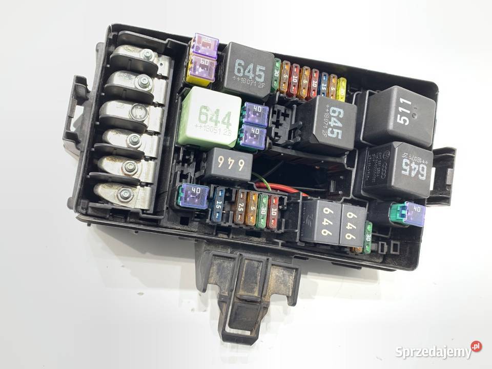 SKRZYNKA BEZPIECZNIKÓW VW GOLF VII Kombi 16 115 Skrzynki bezpieczników