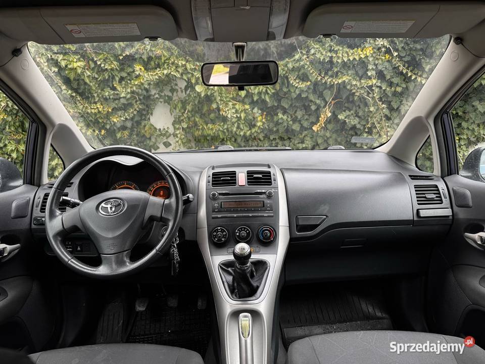 Toyota Auris 14 D4D Diesel Manual Keyless Go Auris Wrocław
